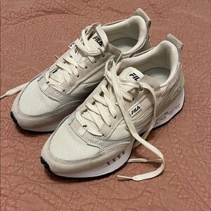 Fila Cream and Beige Retro-Style Chunky Sneakers